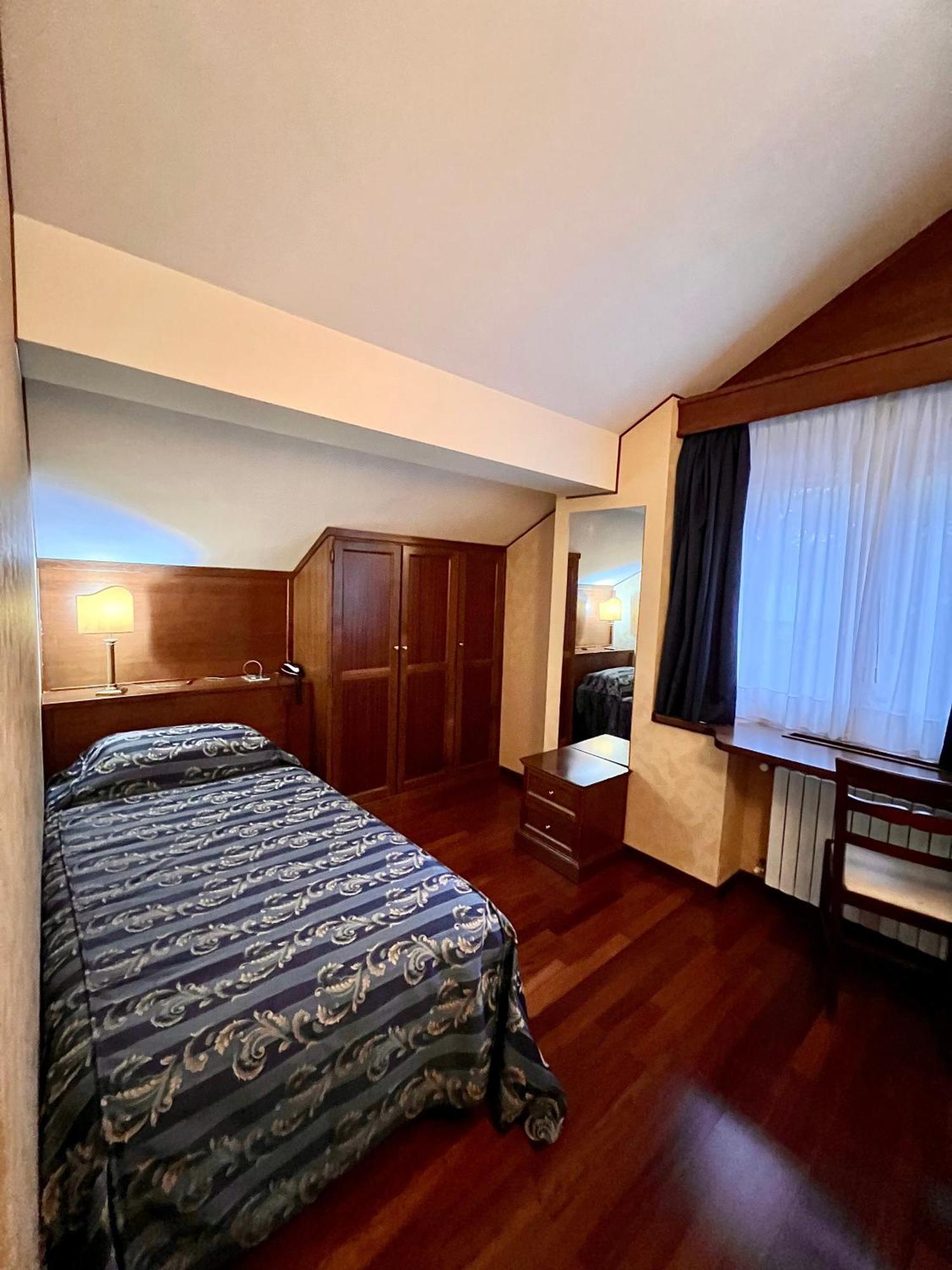 Hotel Corona & Spa Pescasseroli Kültér fotó